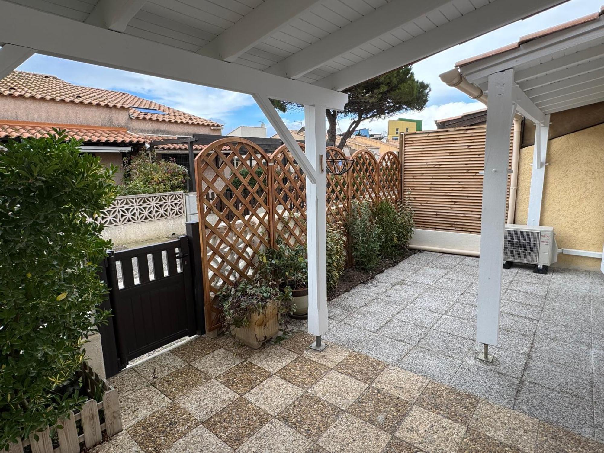 Maison Confort, Bord De Avec Parking Prive Gruissan