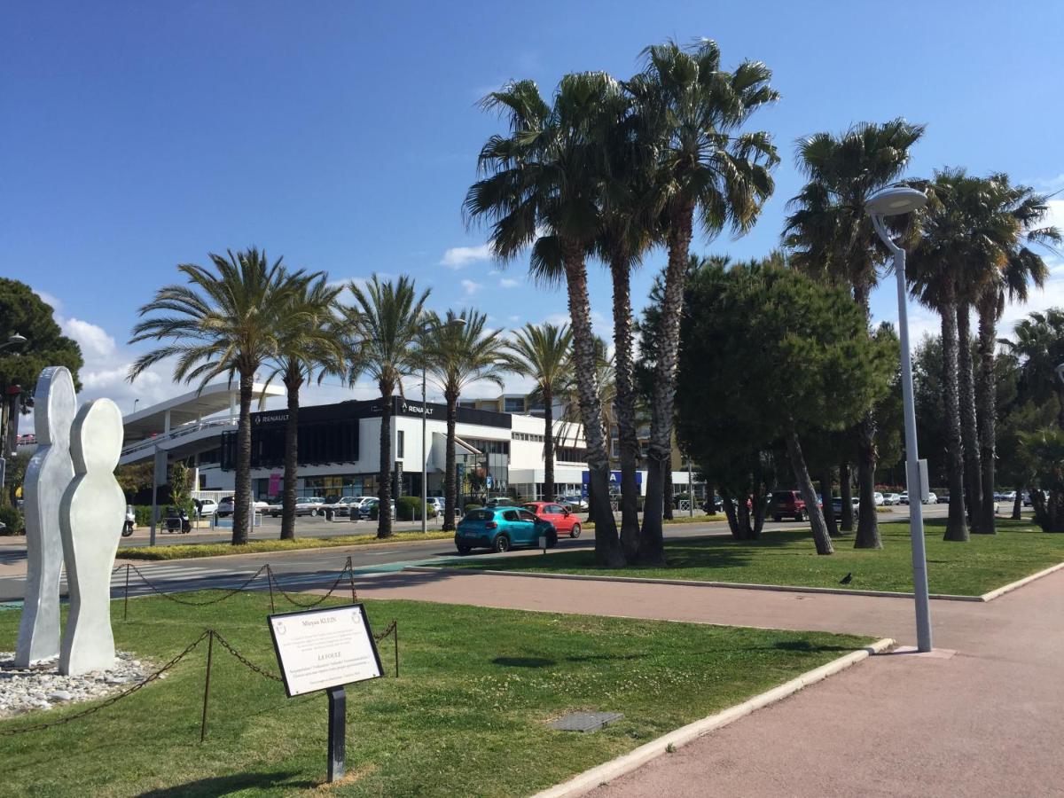Maison Confort, Bord De Avec Parking Prive